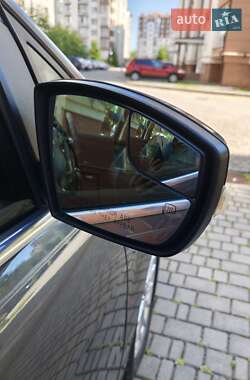 Минивэн Ford C-Max 2015 в 