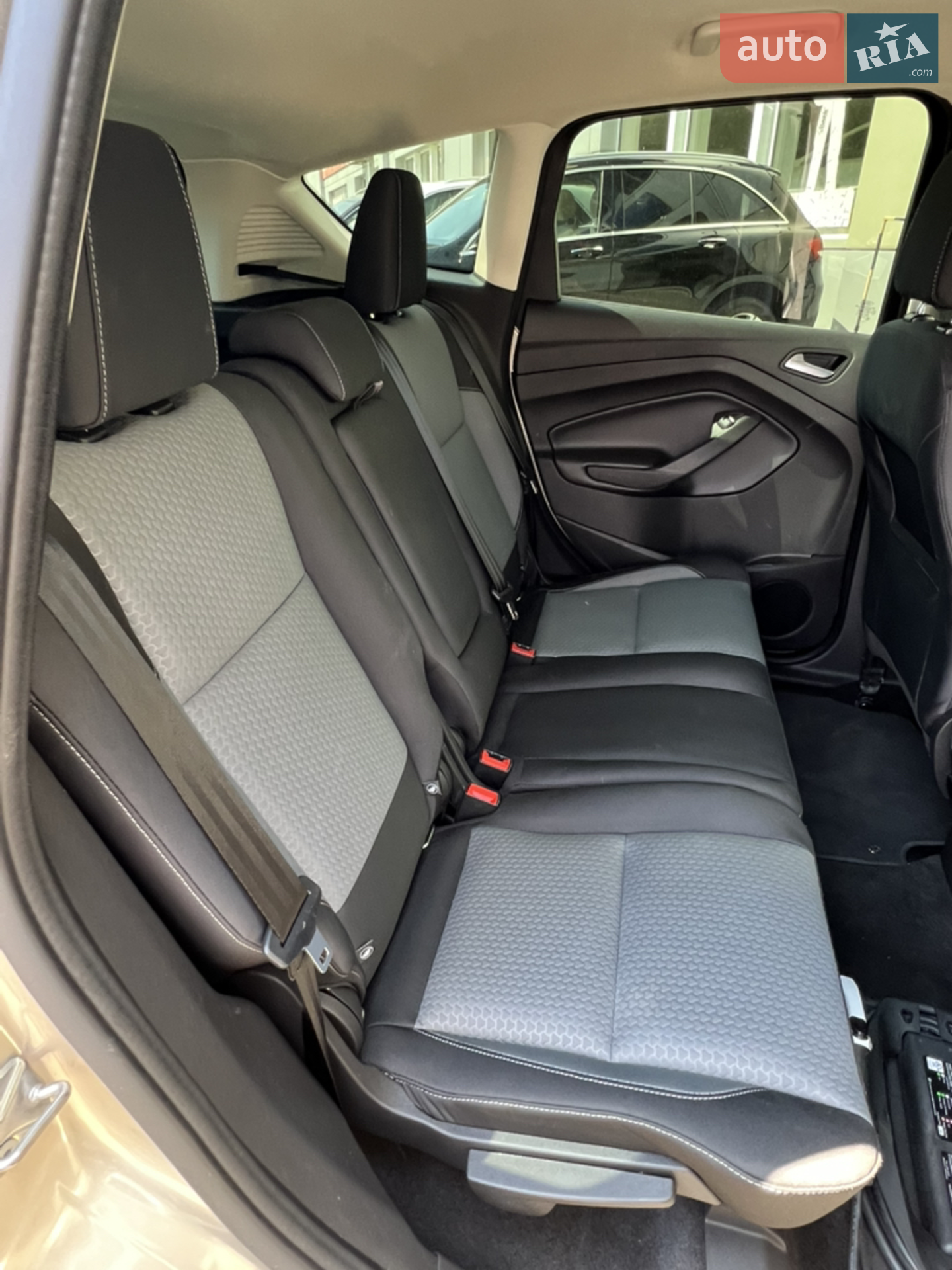 2017 Ford C-MAX - мініатюра 38