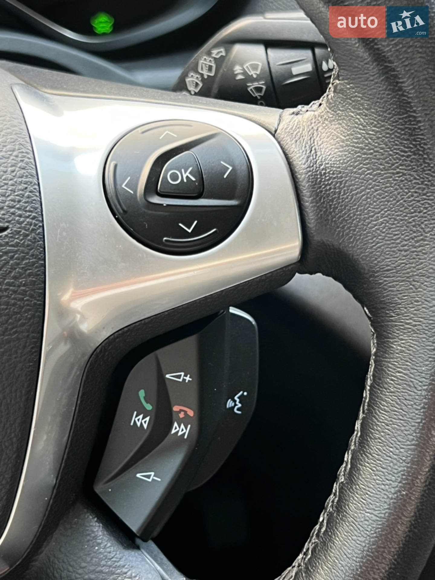 2017 Ford C-MAX - мініатюра 50