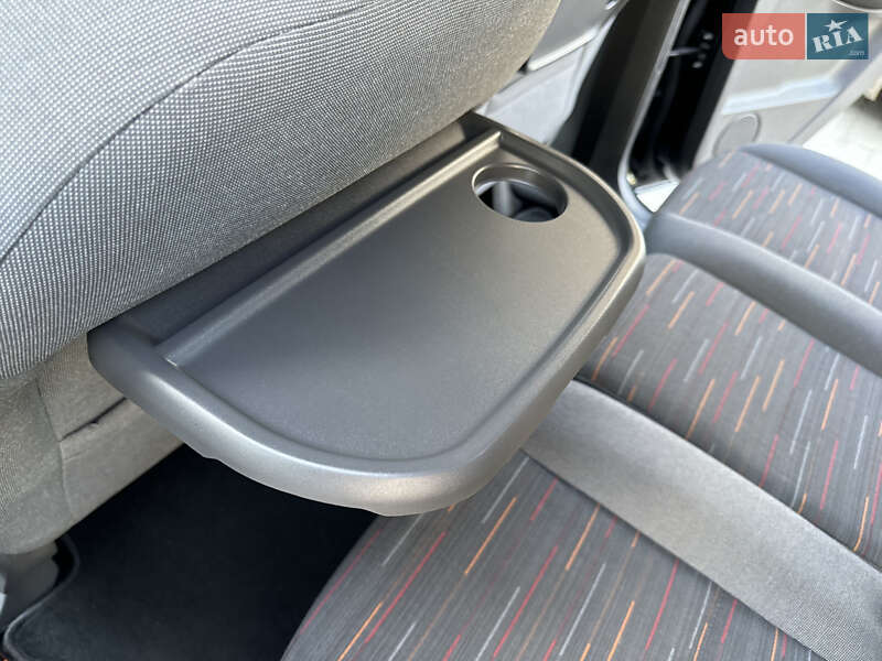 Минивэн Ford C-Max 2010 в Дрогобыче