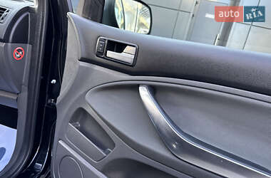Минивэн Ford C-Max 2010 в 