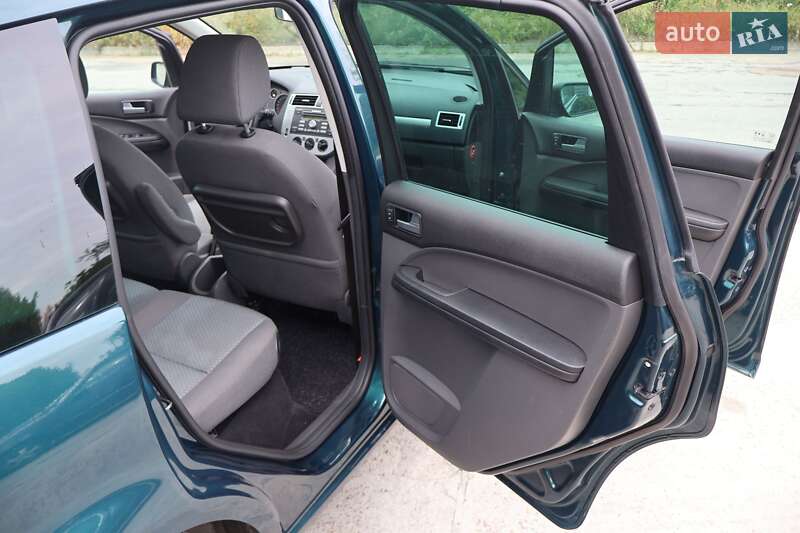 Минивэн Ford C-Max 2006 в Черняхове