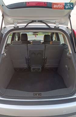 Минивэн Ford C-Max 2005 в 