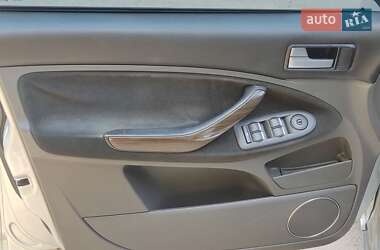 Минивэн Ford C-Max 2010 в 