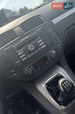 Минивэн Ford C-Max 2010 в 
