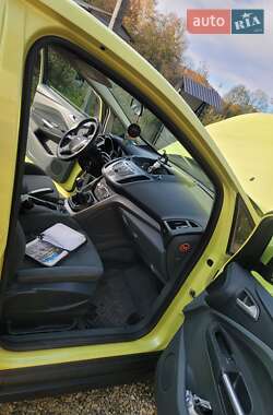 Минивэн Ford C-Max 2012 в 