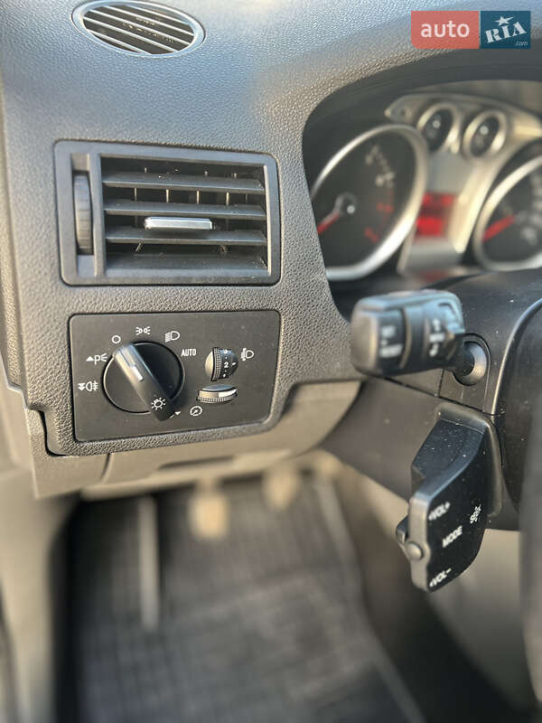 Минивэн Ford C-Max 2008 в Луцке