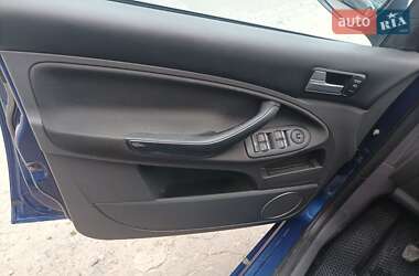 Минивэн Ford C-Max 2009 в 