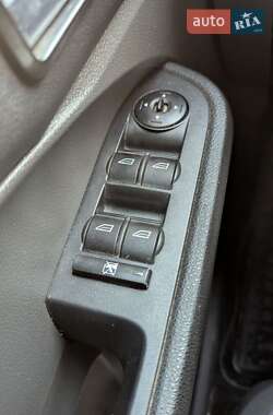 Минивэн Ford C-Max 2003 в 