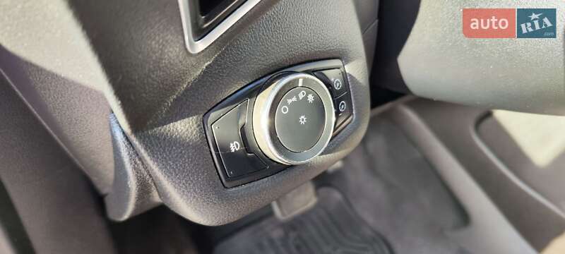 Мінівен Ford C-Max 2013 в Кам'янському