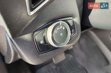 Мінівен Ford C-Max 2013 в 