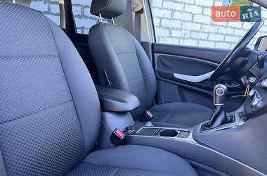 Минивэн Ford C-Max 2009 в 