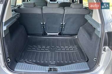 Мінівен Ford C-Max 2012 в 