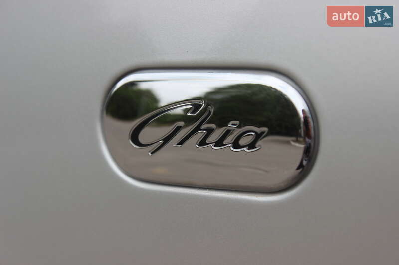 Минивэн Ford C-Max 2006 в Днепре