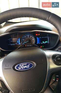 Минивэн Ford C-Max 2016 в 