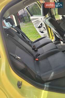 Мінівен Ford C-Max 2012 в 