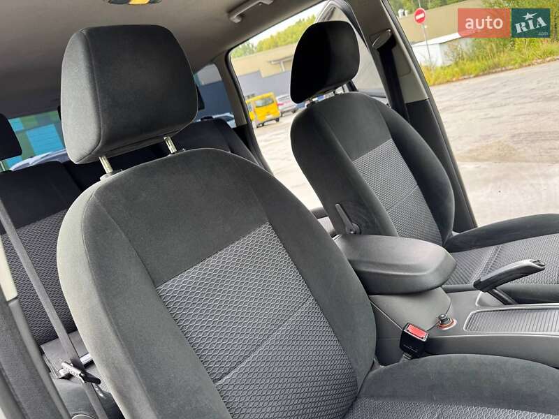 Мінівен Ford C-Max 2010 в Дрогобичі
