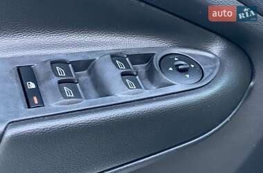 Минивэн Ford C-Max 2018 в 