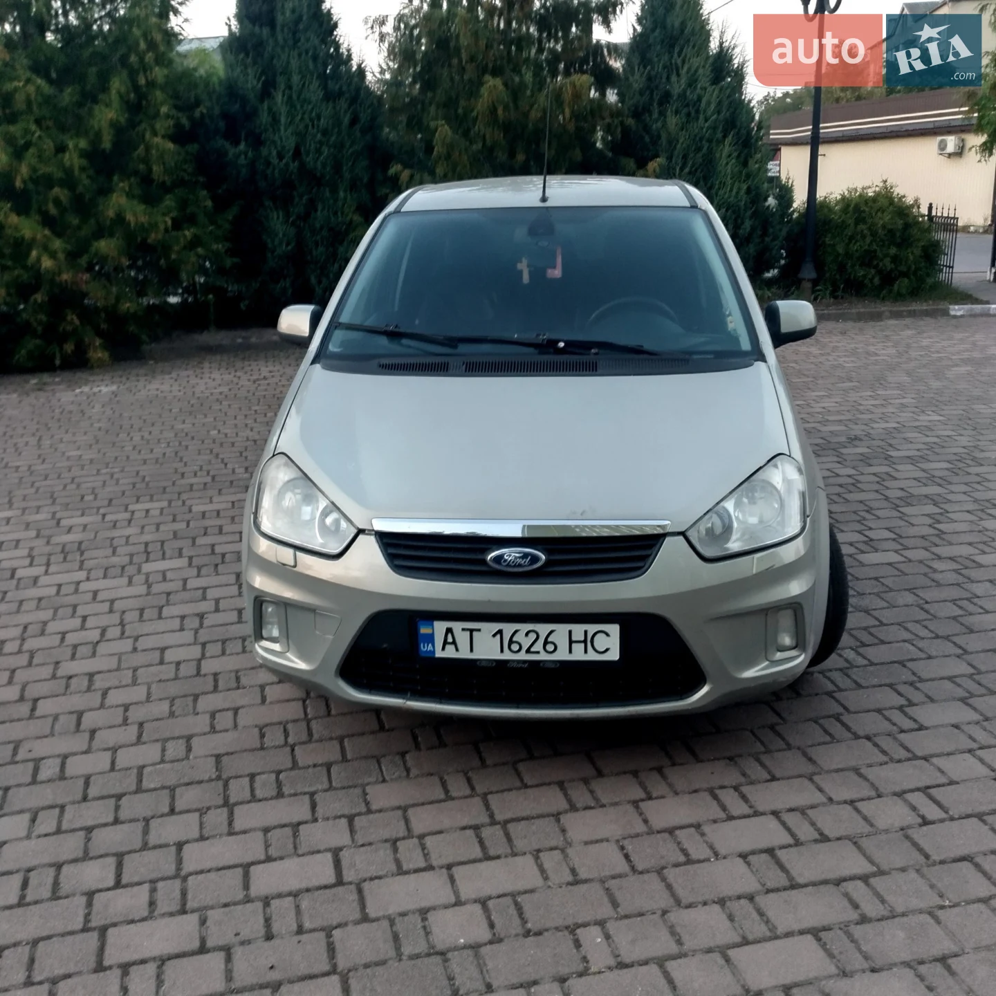 2010 Ford C-MAX - фото 1