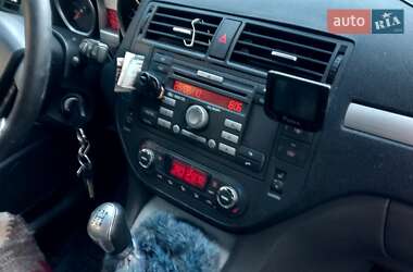 Мінівен Ford C-Max 2010 в 