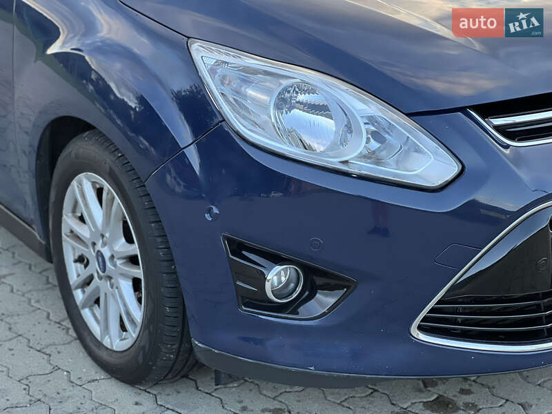 Минивэн Ford C-Max 2013 в Сваляве