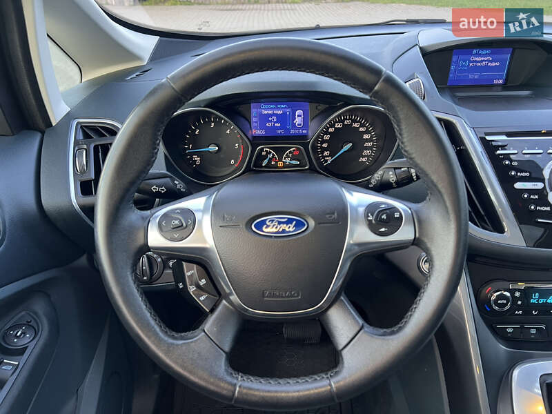Минивэн Ford C-Max 2013 в Сваляве