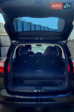 Мінівен Ford C-Max 2014 в 