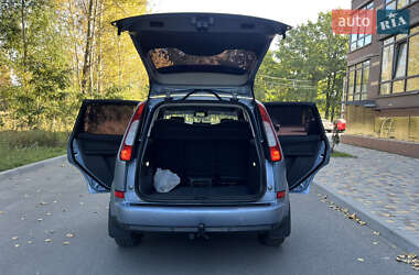 Мінівен Ford C-Max 2005 в 