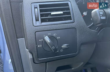 Мінівен Ford C-Max 2005 в 
