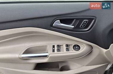Минивэн Ford C-Max 2016 в 