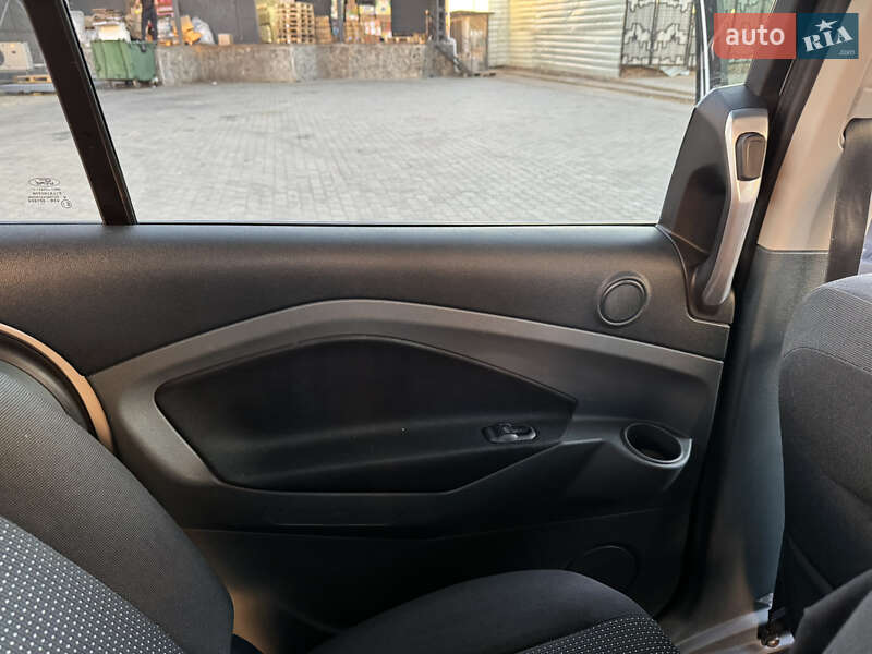 Минивэн Ford C-Max 2011 в Стрые