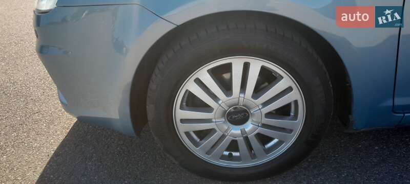 Мінівен Ford C-Max 2008 в Києві