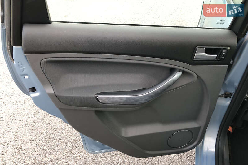 Мінівен Ford C-Max 2008 в Ромнах