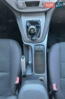 Мінівен Ford C-Max 2009 в 