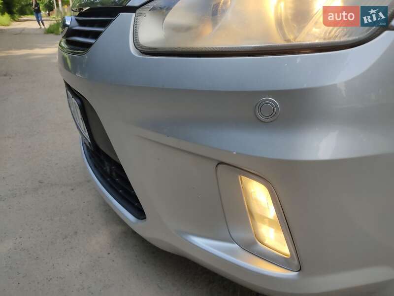 Минивэн Ford C-Max 2010 в Дрогобыче
