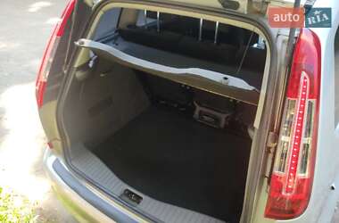 Мінівен Ford C-Max 2010 в 