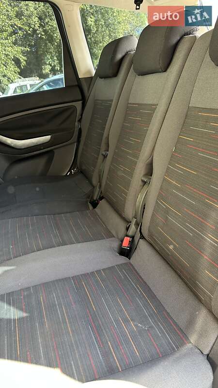 Минивэн Ford C-Max 2007 в Киеве