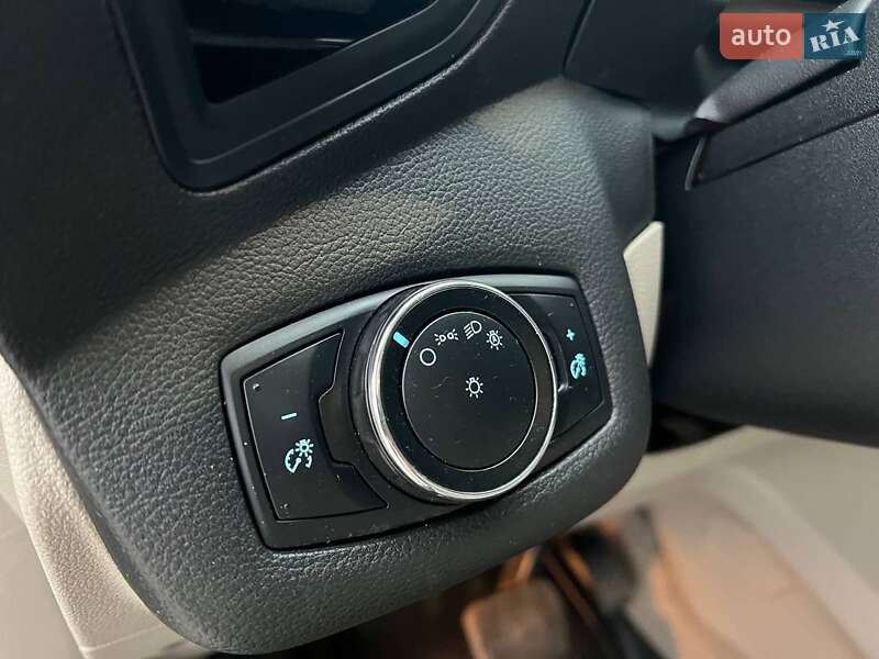 Минивэн Ford C-Max 2014 в Львове фото 19 Минивэн Ford C-Max 2014 в Львове