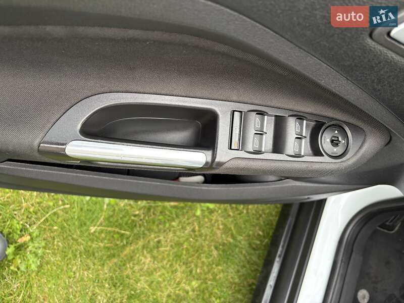 Мінівен Ford C-Max 2016 в Рівному фото 11 Мінівен Ford C-Max 2016 в Рівному