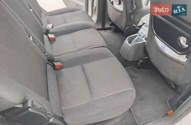 Минивэн Ford C-Max 2009 в 