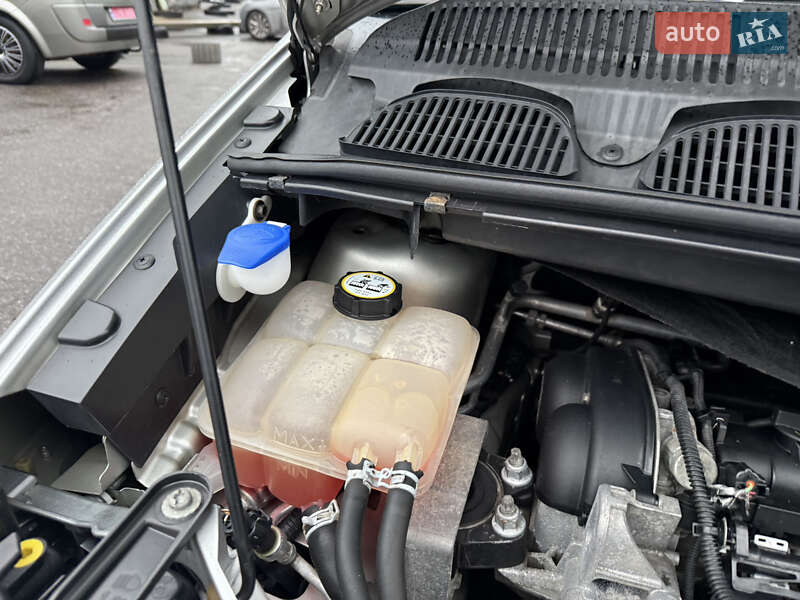 Минивэн Ford C-Max 2006 в Виннице