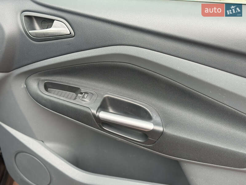 Минивэн Ford C-Max 2012 в Стрые