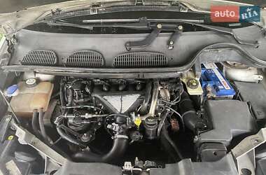 Мінівен Ford C-Max 2010 в 