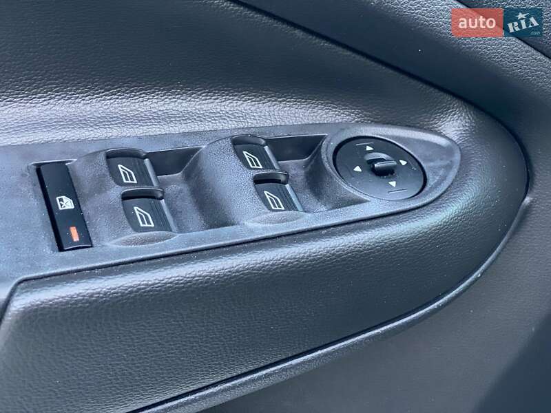 Мінівен Ford C-Max 2018 в Києві