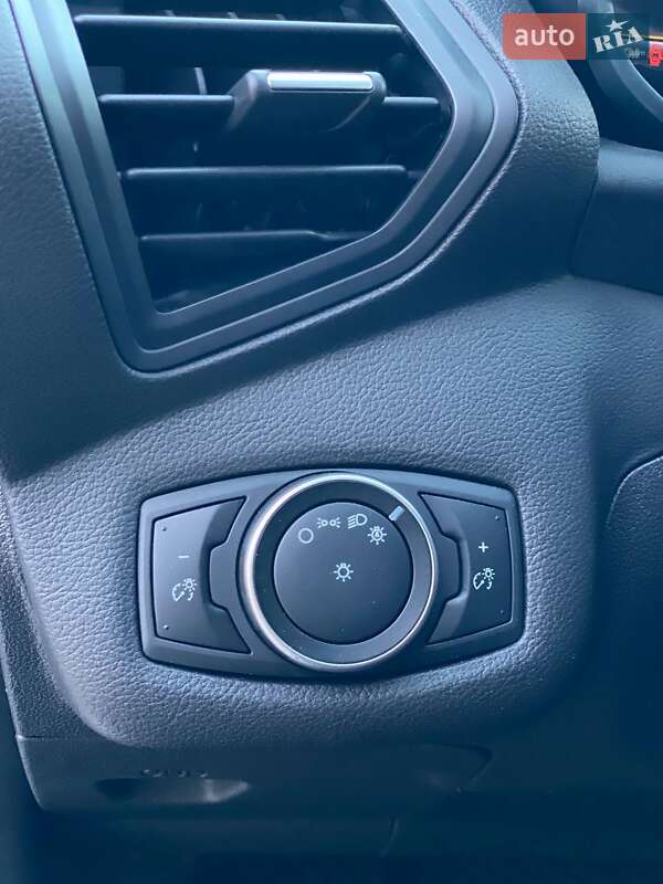 Мінівен Ford C-Max 2018 в Києві