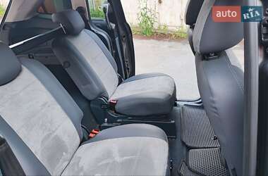 Мінівен Ford C-Max 2015 в 