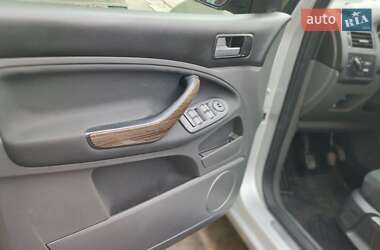 Мінівен Ford C-Max 2010 в 