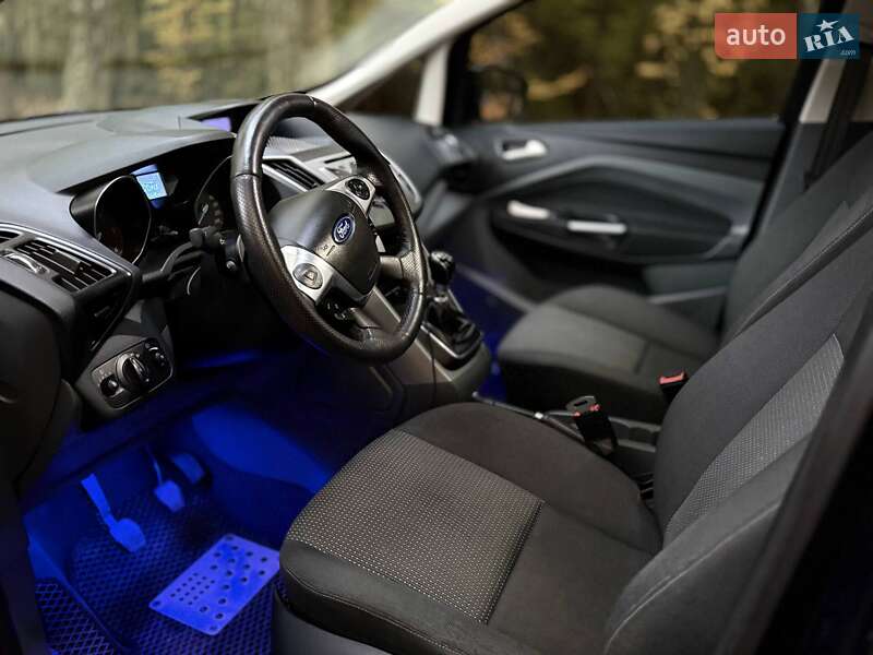 Минивэн Ford C-Max 2010 в Луцке
