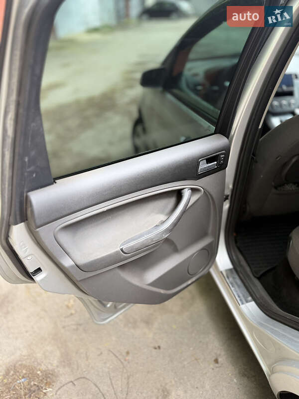 Мінівен Ford C-Max 2008 в Волочиську