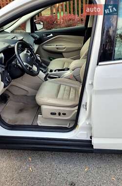 Мінівен Ford C-Max 2015 в  фото 12 Мінівен Ford C-Max 2015 в